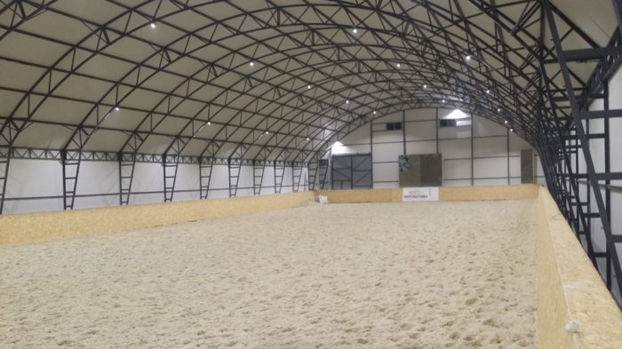 Освещение конного манежа